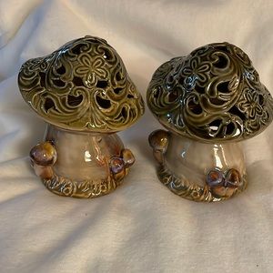 Set of 2 mushroom tea light holders
